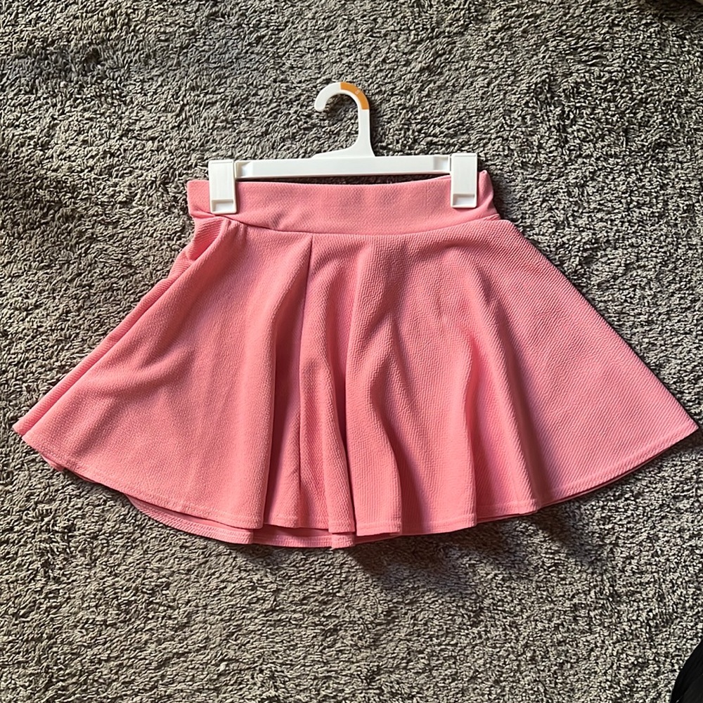 Urban Coco pink skirt 🎀